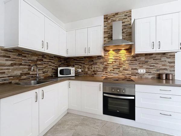 Casa independiente en calle Bermudas, 2