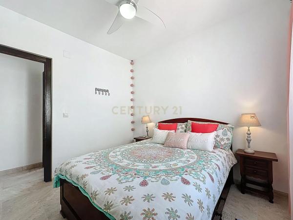 Casa independiente en calle Bermudas, 2