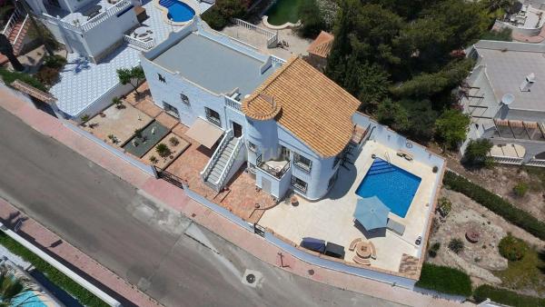 Casa independiente en calle Bermudas, 2