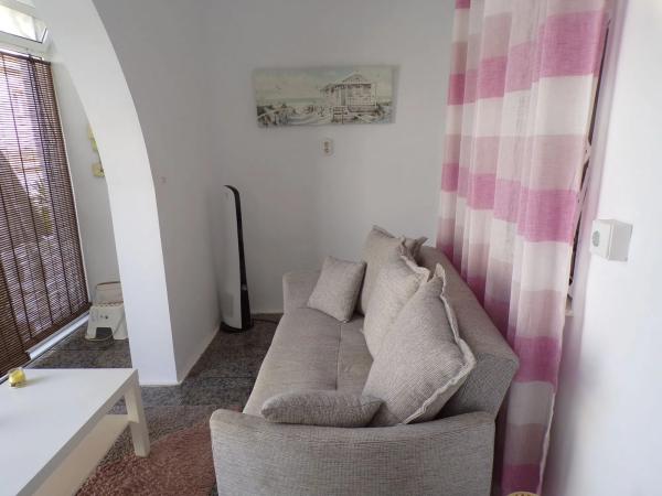 Chalet adosado en calle Iniesta