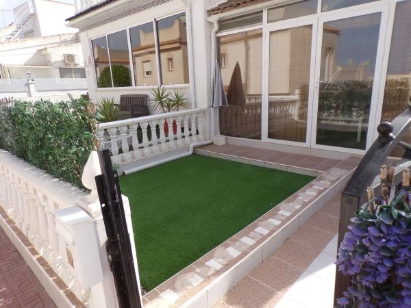 Chalet adosado en calle Iniesta