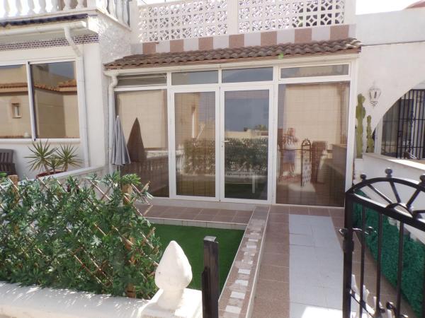 Chalet adosado en calle Iniesta