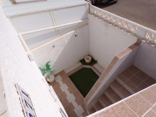 Chalet adosado en calle Iniesta