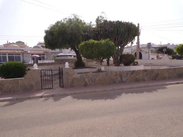 Chalet adosado en calle Iniesta