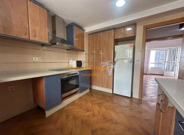 Piso en Barrio Centro - Muelle Pesquero