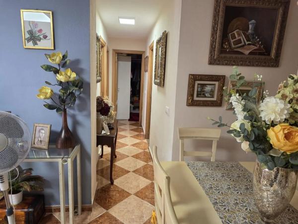 Piso en calle San Miguel de Salinas