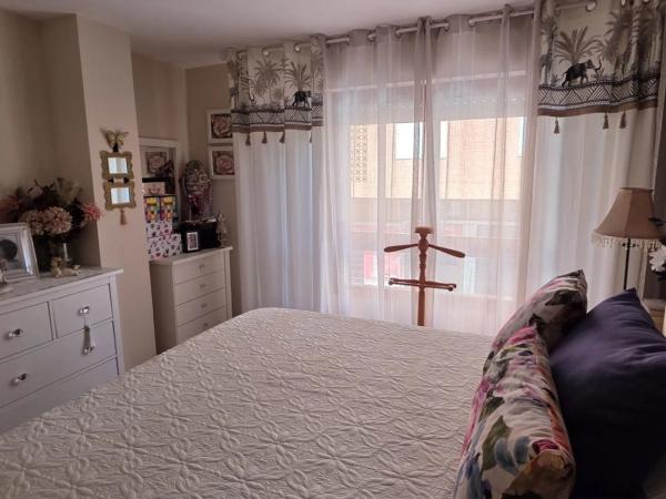 Piso en calle San Miguel de Salinas