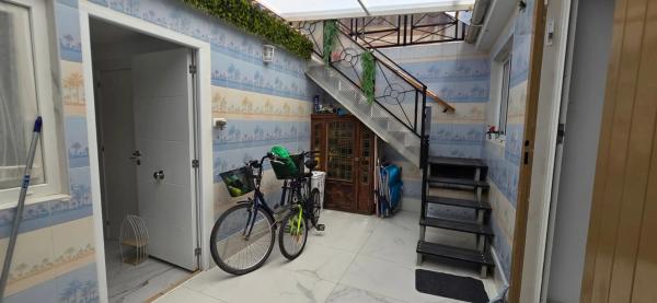 Chalet adosado en calle La Marina, 44