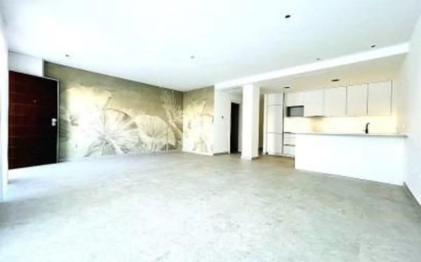 Piso en avenida de Francia