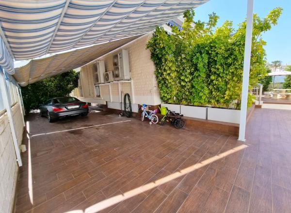 Chalet en calle Mimosas, 14