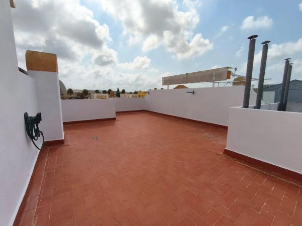 Piso en calle Río Danubio, 725