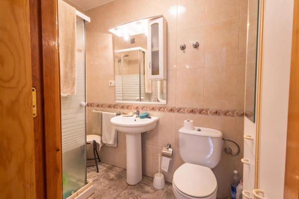 Chalet adosado en calle Halcón