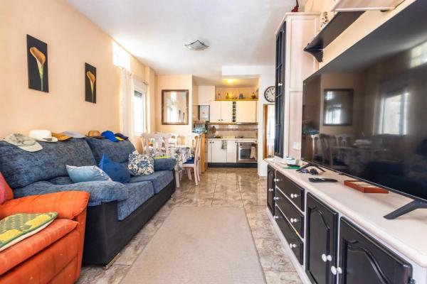 Chalet adosado en calle Halcón