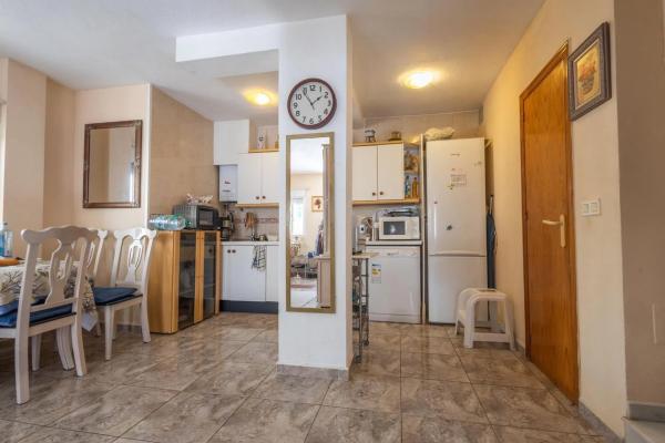 Chalet adosado en calle Halcón