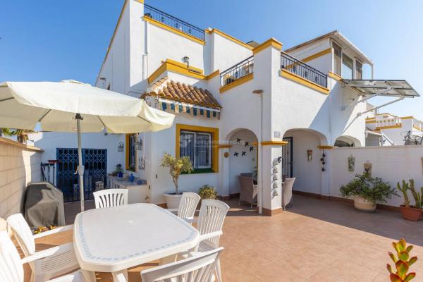 Dúplex en calle Montserrat Caballe