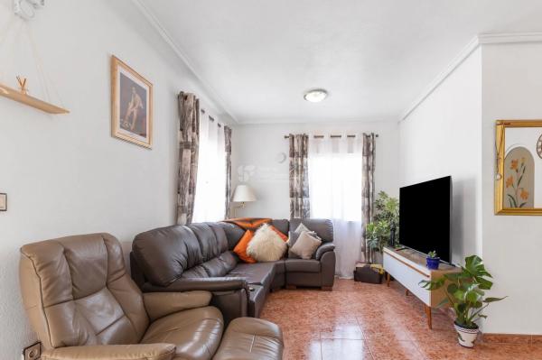 Dúplex en calle Montserrat Caballe