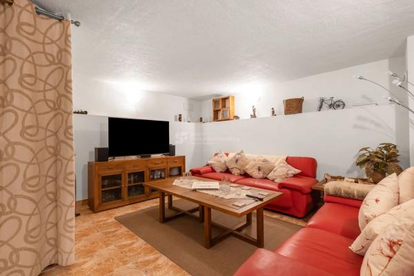 Dúplex en calle Montserrat Caballe