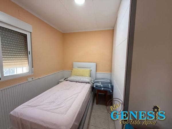 Chalet pareado en calle Marcial Lalanda, 776