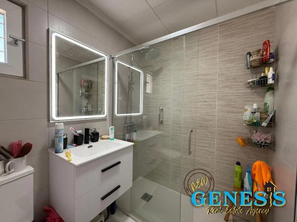 Chalet pareado en calle Marcial Lalanda, 776