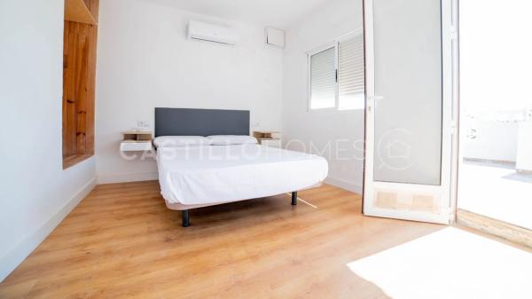 Chalet pareado en calle Pablo Picasso, 33