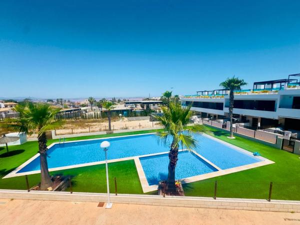 Chalet en Barrio Los Balcones - Los Altos del Edén