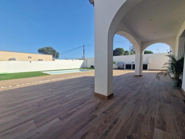 Chalet en Barrio Los Balcones - Los Altos del Edén