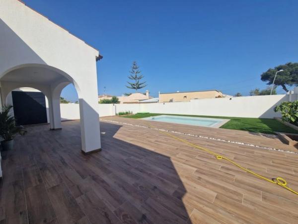 Chalet en Barrio Los Balcones - Los Altos del Edén