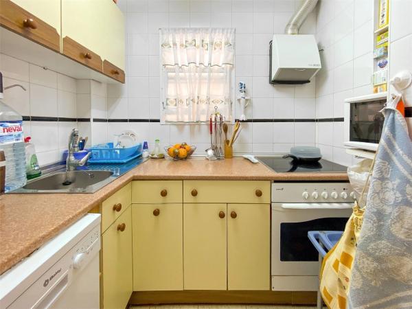 Chalet adosado en calle Perseo