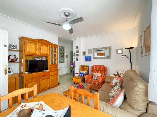 Chalet adosado en calle Perseo