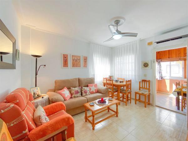 Chalet adosado en calle Perseo