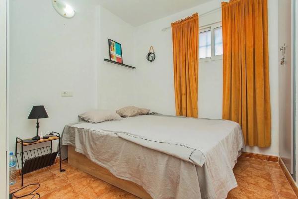 Piso en calle Joven Pura