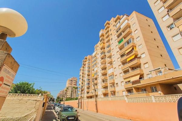 Piso en calle Joven Pura