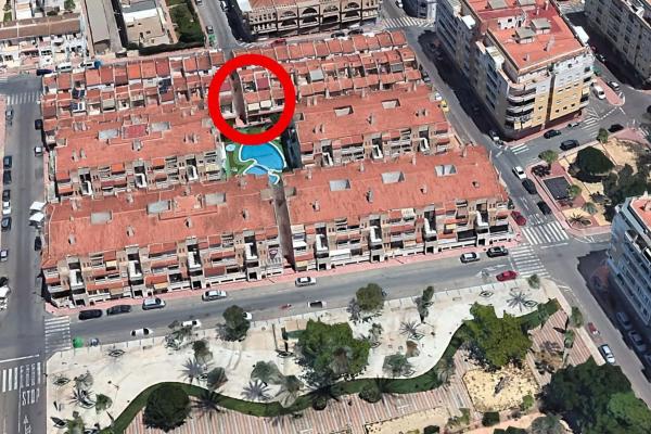 Chalet adosado en calle la Barraca, 35