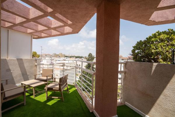 Dúplex en calle los Gases