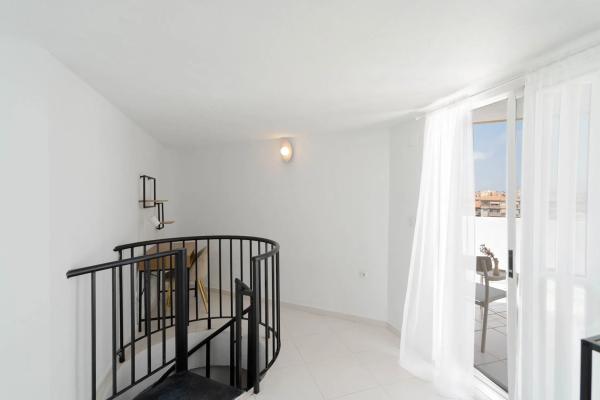 Dúplex en calle los Gases