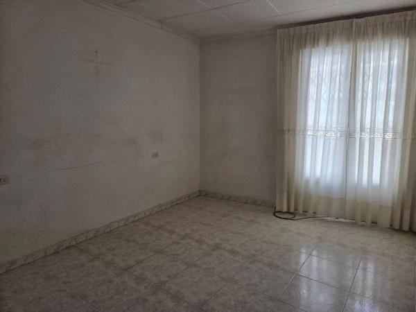 Chalet adosado en calle Gumersindo, 42