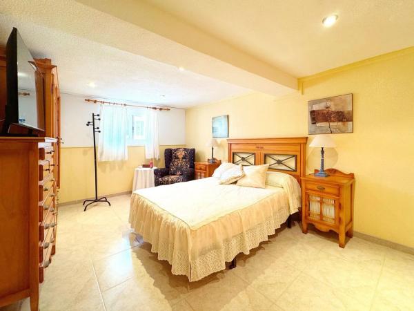 Casa independiente en calle Bajamar, 43