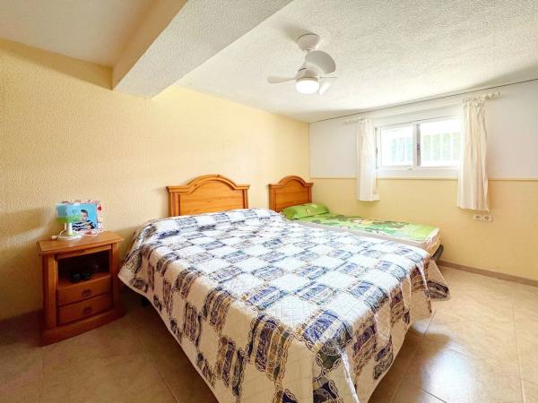 Casa independiente en calle Bajamar, 43