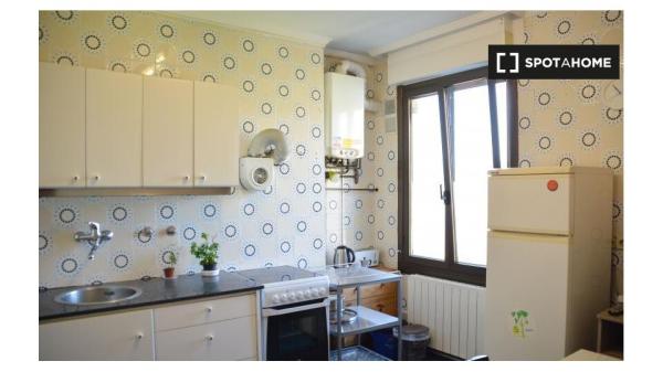 Apartamento de 3 habitaciones en alquiler en Uribarri, Bilbao