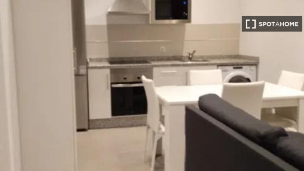 Piso de 2 dormitorios en alquiler en Guillena, Sevilla