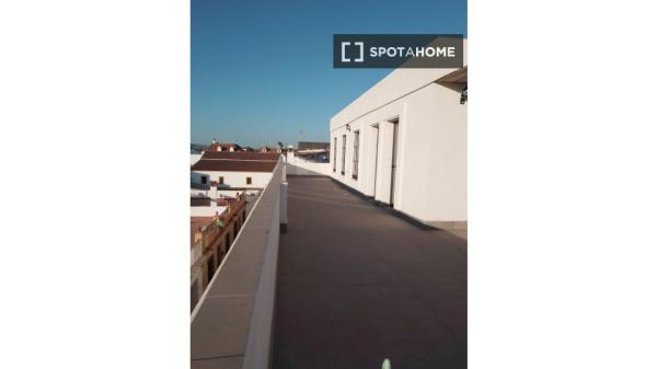 Piso de 2 dormitorios en alquiler en Guillena, Sevilla