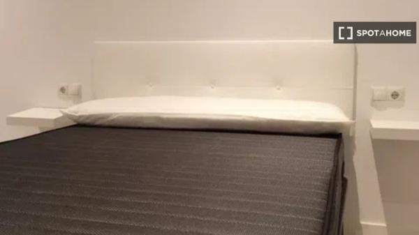 Piso de 2 dormitorios en alquiler en Guillena, Sevilla