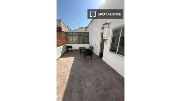 Piso de 3 dormitorios en alquiler en Alicante