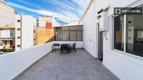 Piso de 3 dormitorios en alquiler en Alicante