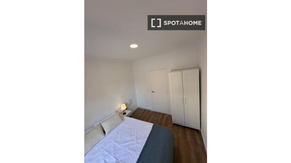 Piso de 3 dormitorios en alquiler en Alicante