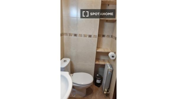 Pokój w mieszkaniu współdzielonym do wynajęcia, Uribarri, Bilbao