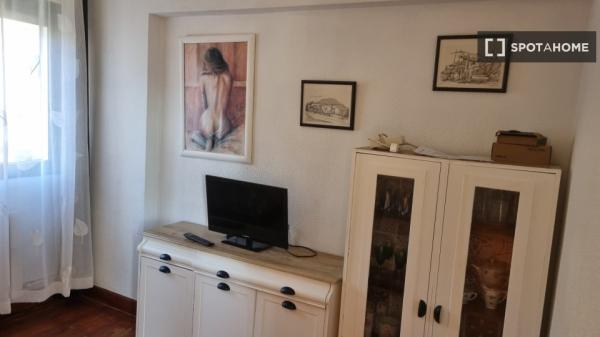 Pokój w mieszkaniu współdzielonym do wynajęcia, Uribarri, Bilbao