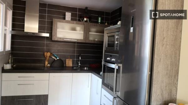 Piso de 3 dormitorios en alquiler en Zaragoza