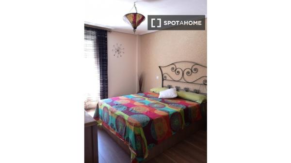 Piso de 3 dormitorios en alquiler en Zaragoza