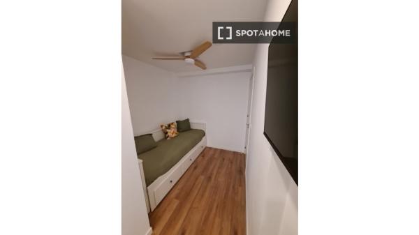 Zimmer in Wohngemeinschaft in València